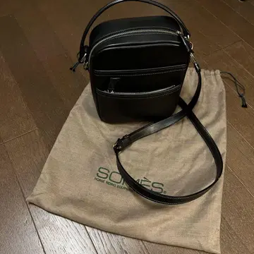 SOMES 블랙 가죽 숄더백