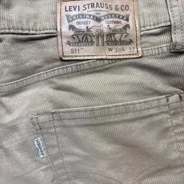 Levi Strauss & Co. 511 W30 L32 베이지