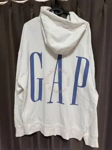 GAP 후드 부착 화이트 후드티
