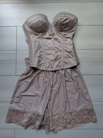 블룸 럭스 브라이덜 이너 뷔스티에 D65 플레어 팬츠 세트