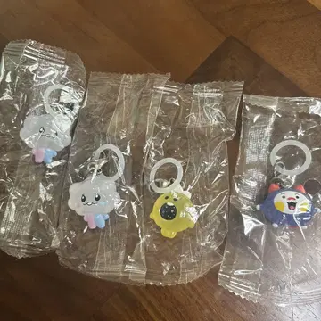 TRUZ treasure 가챠가챠 묶음 판매 메지루시 액세서리