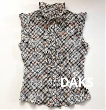 DAKS 덕스 체크 프릴 블라우스 슬리브리스 자수 보타이