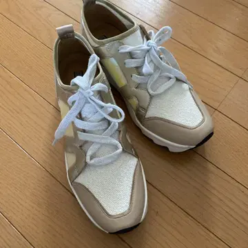 INTER-CHAUSSURES 베이지/화이트 통굽 스니커즈