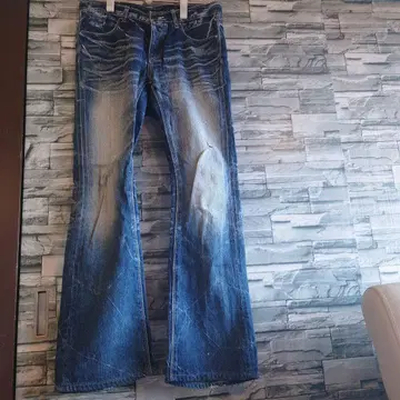 GOSTAR DE FUGA 부츠 컷 데님