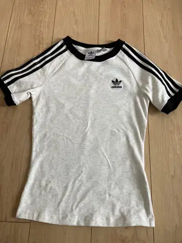 adidas 래글런 슬리브 T셔츠 XS 새상품