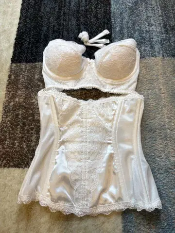 아르티티마 브라이덜 이너 B65