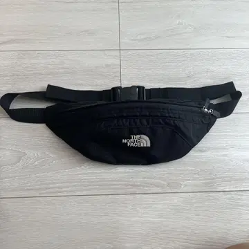 THE NORTH FACE 바디백 블랙