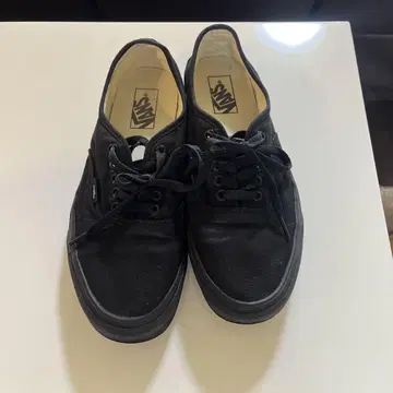 Vans 오센틱 블랙 블랙 착용 3회 정도