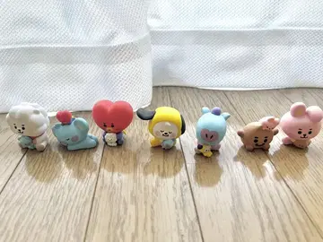 BTS 모니터 피규어