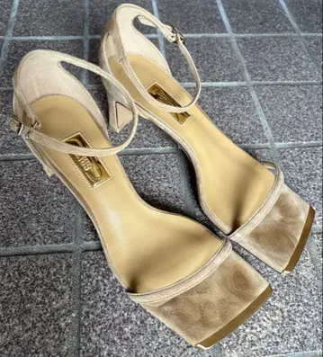 Le Talon 르 탈론 GRISE 6cm 가죽 앵클 스트랩 샌들