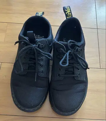 Dr. Marten 스니커즈 UK5