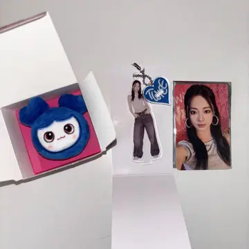 TWICE 쯔위 THIS IS FOR 랜덤 굿즈