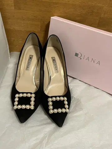DIANA 다이애나 스웨이드 스틸레토 힐 비쥬 장식 핑 힐 블랙