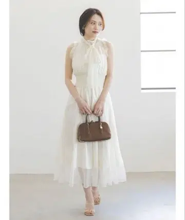 SNIDEL 백 리본 쉬폰 원피스