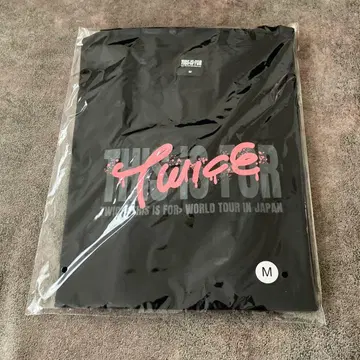 TWICE 'THIS IS FOR' 라이브 티셔츠 허벅지 M 사이즈