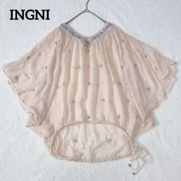 INGNI 잉그 개더 비즈 비쥬 장식 꽃무늬 시어 플레어 탑 [M]