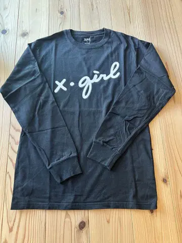 x.girl 블랙 로고 긴팔 티셔츠
