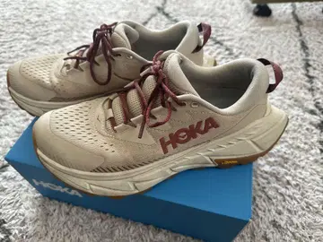 HOKA 베이지 스니커즈 U SKYLINE FLOAT X