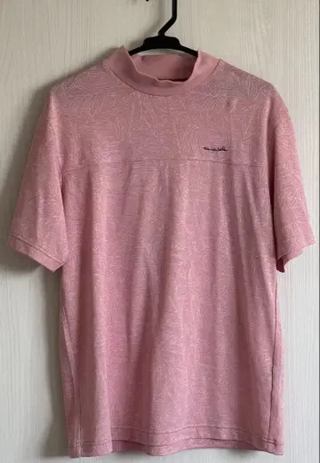 TravisMathew(트래비스 매튜) 모크넥 셔츠 티 리프 무늬