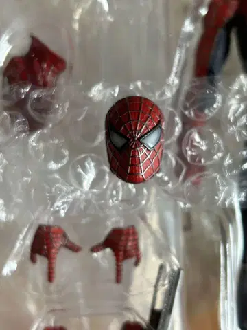 mafex 프렌들리 네이버후드 스파이더맨 커스텀 헤드 포함