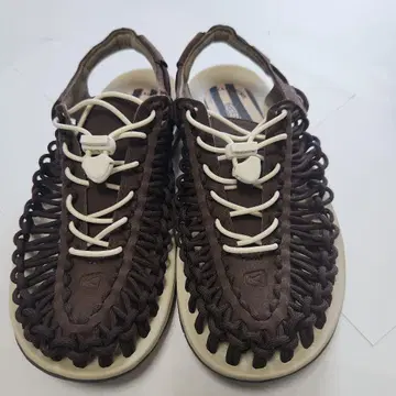 KEEN (킨) UNEEK 여성용