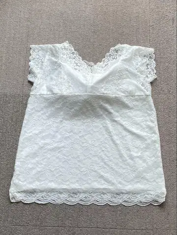 루시안 레이스 브라 탑