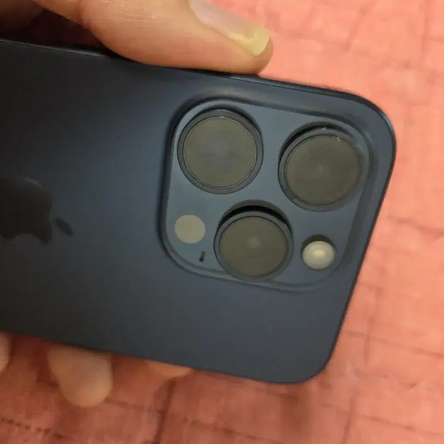 iPhone 15 Pro 本体 ブルーチタニム AppleCare iPhone 15 Pro 256GB - ブルーチタニウム（SIMフリー）[整備済