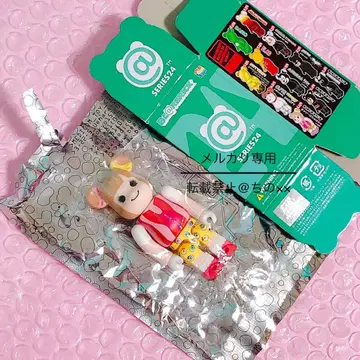 베어브릭 BE@RBRICK SERIES24 캬리 파뮤파뮤 100%