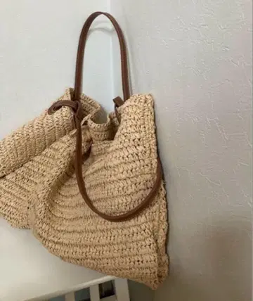 미사용 자라 ZARA 큰 바스켓 백 스트로우 토트백 베이지