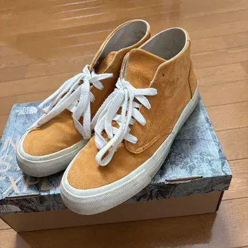 THE NORTH FACE 오렌지 스웨이드 하이컷 스니커즈