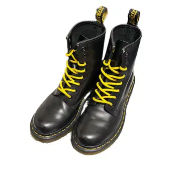 Dr.Martens 8홀 레이스업 부츠 UK3