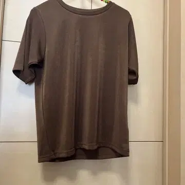 JEANASIS 브라운 반팔 티셔츠