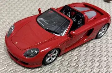 MINICHAMPS 포르쉐 까레라 GT2004 1:18 레드