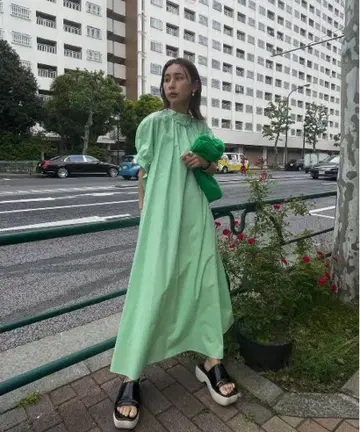 COTTON COLOR VOLUME DRESS 민트 M 사이즈