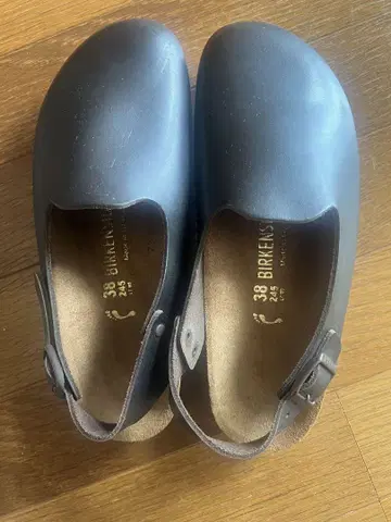 버켄스탁 블랙 사보 샌들 38