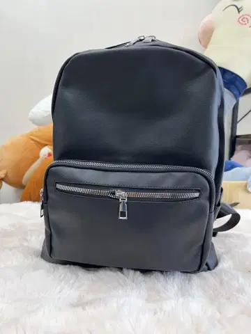 블랙 합성 피혁 백팩