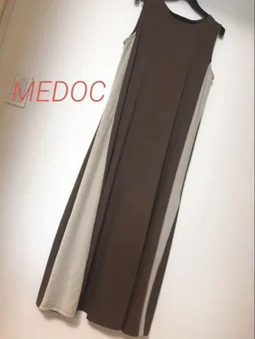 16000엔 MEDOC 오리지널 사이드 리브 라인 슬리브리스 원피스