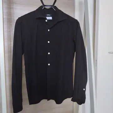 Brilla 블랙 긴팔 셔츠