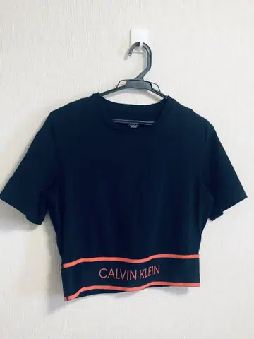 CALVIN KLEIN 캘빈 클라인 반팔 티셔츠 M