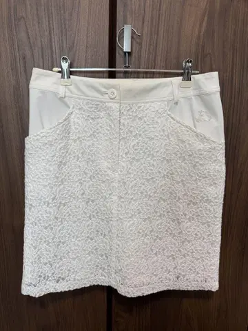 블랙 앤 화이트 골프 스커트 화이트 레이스