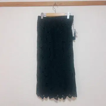 블랙 레이스 플라워 무늬 타이트 스커트