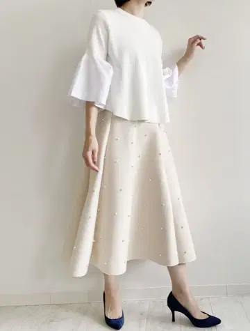새상품 프릴 소매 화이트 티셔츠