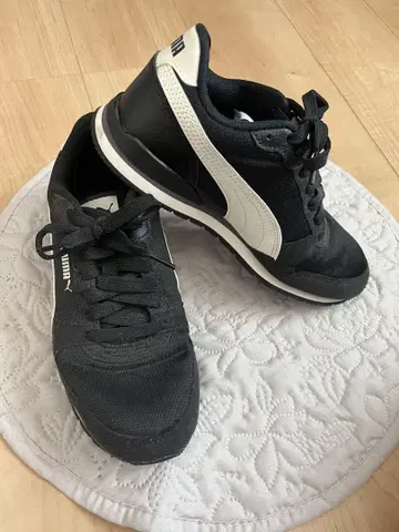 푸마 스니커즈