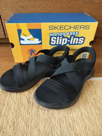 스케쳐스 핸즈 프리 슬립인 블랙 샌들