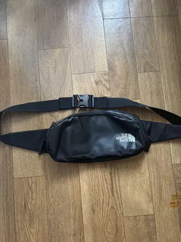 THE NORTH FACE 바디백 블랙