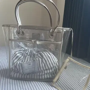 안야 힌드마치 클리어 토트