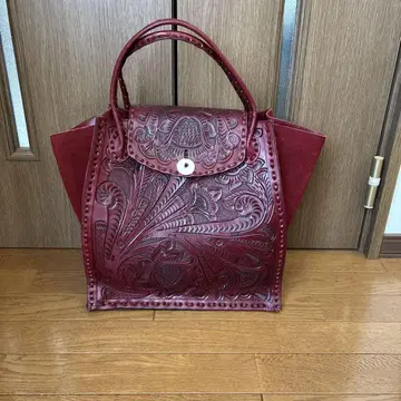 그레이스 콘티넨탈 카빙 트라이브스 카빙 백