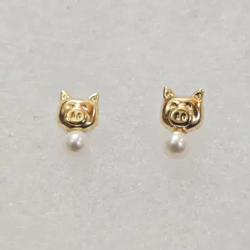 K10YG 펄 돼지 귀걸이