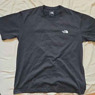 THE NORTH FACE 블랙 티셔츠