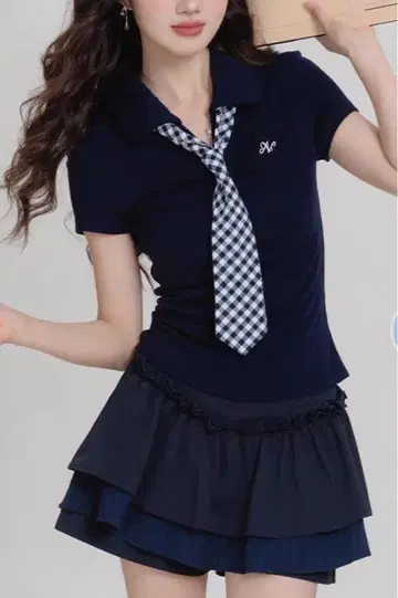 네이비 폴로 셔츠 스커트 세트